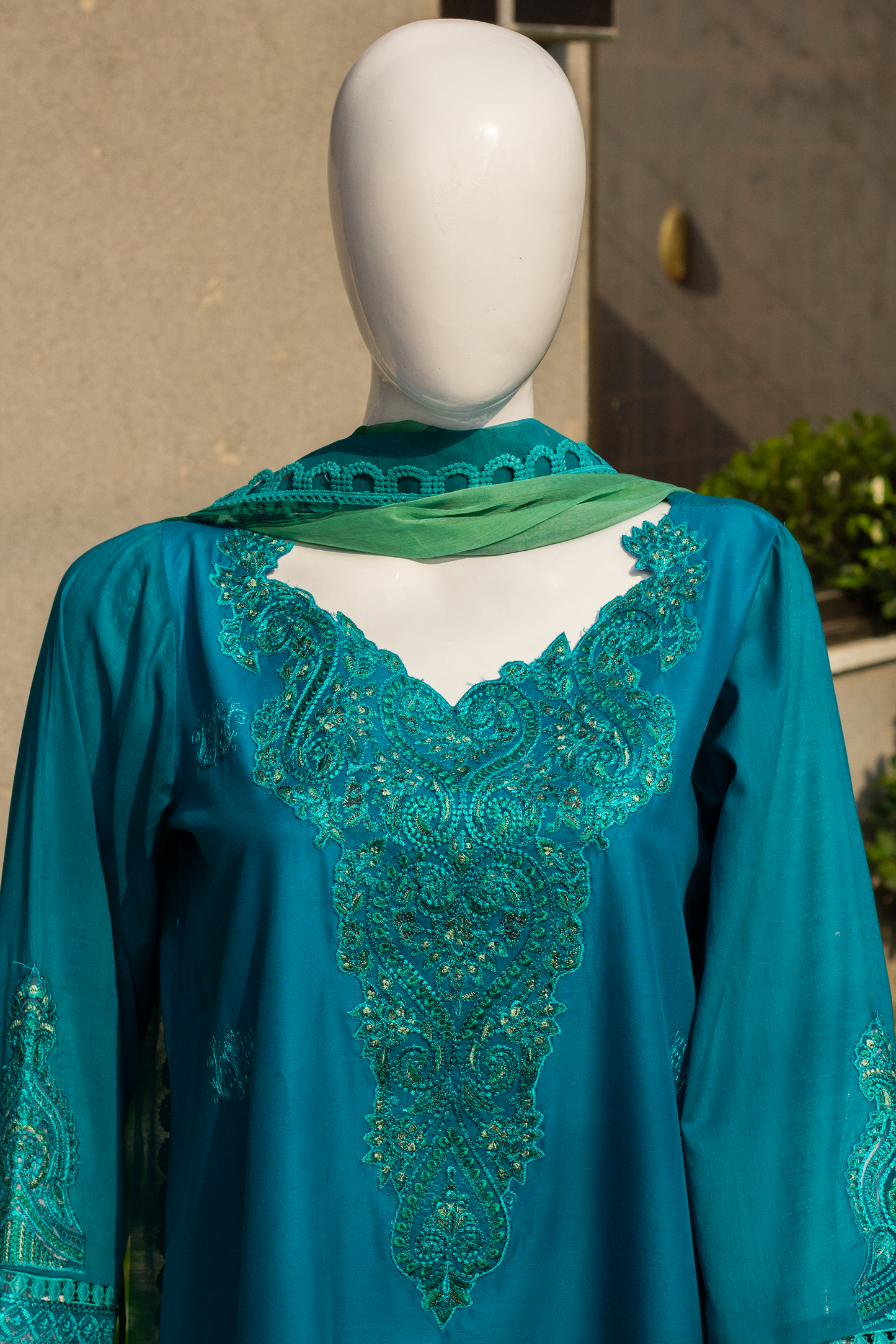 Schiffly Embroidered Luxury - 3 Pcs Unstitched (24SS07)
