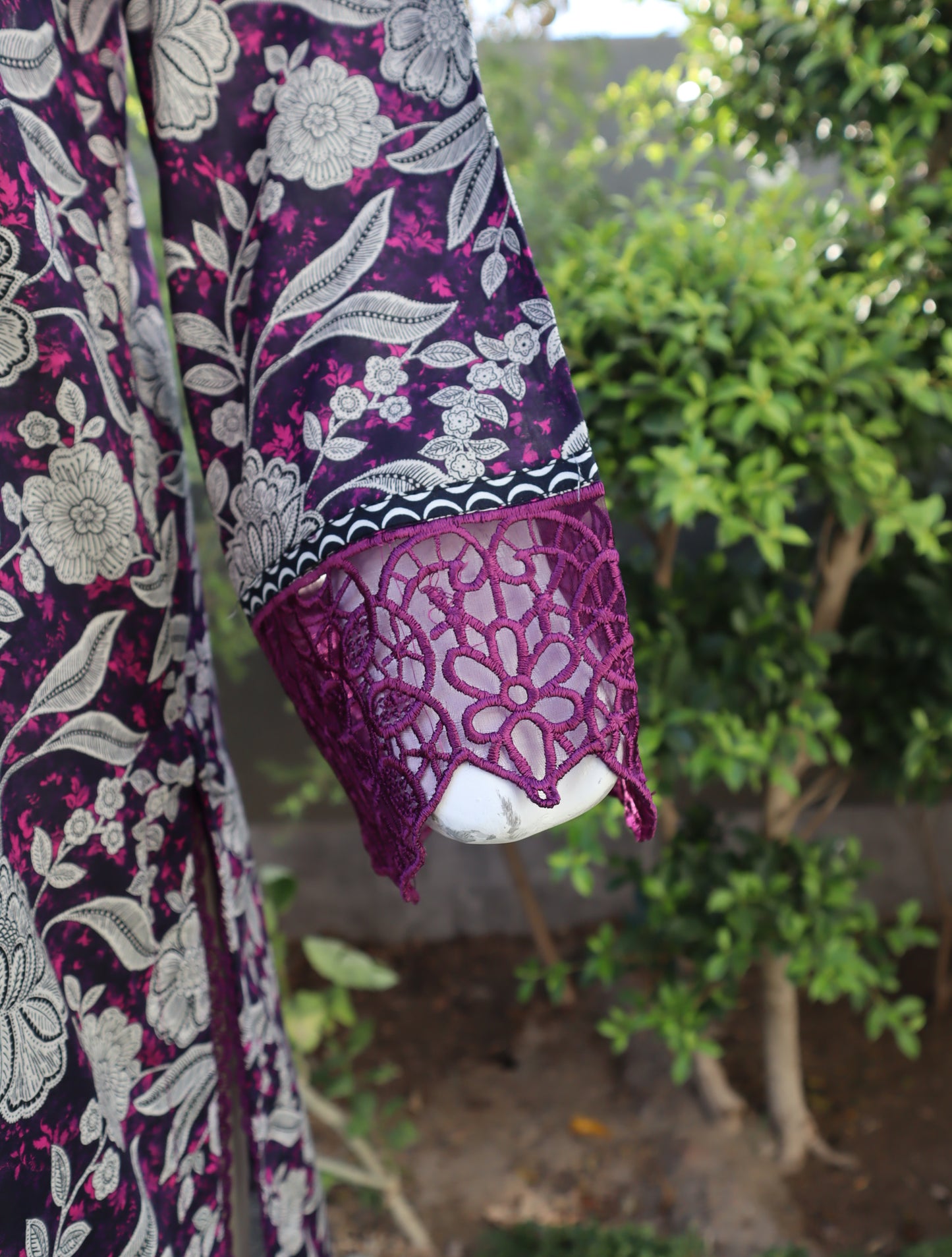 Schiffly Lawn - 3 Pcs Unstitched (24SS11)