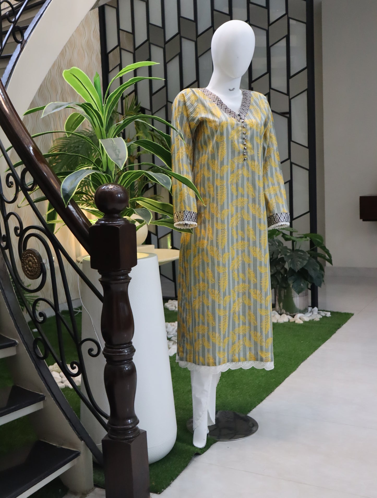 Schiffly Lawn - 2 Pcs Unstitched (24SS20)