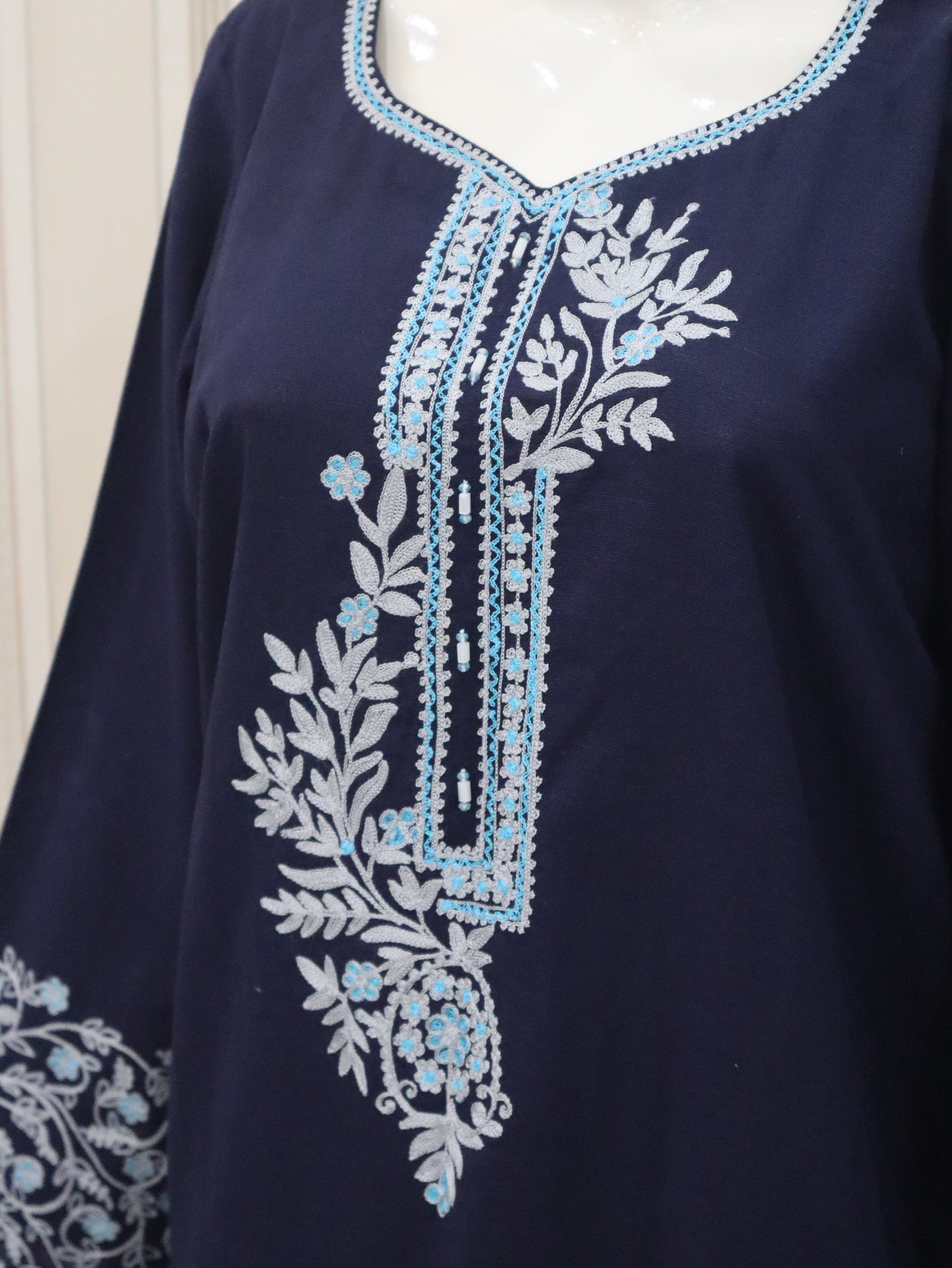 2 Pc Khaddar Embroidered Unstitched (24SW56)