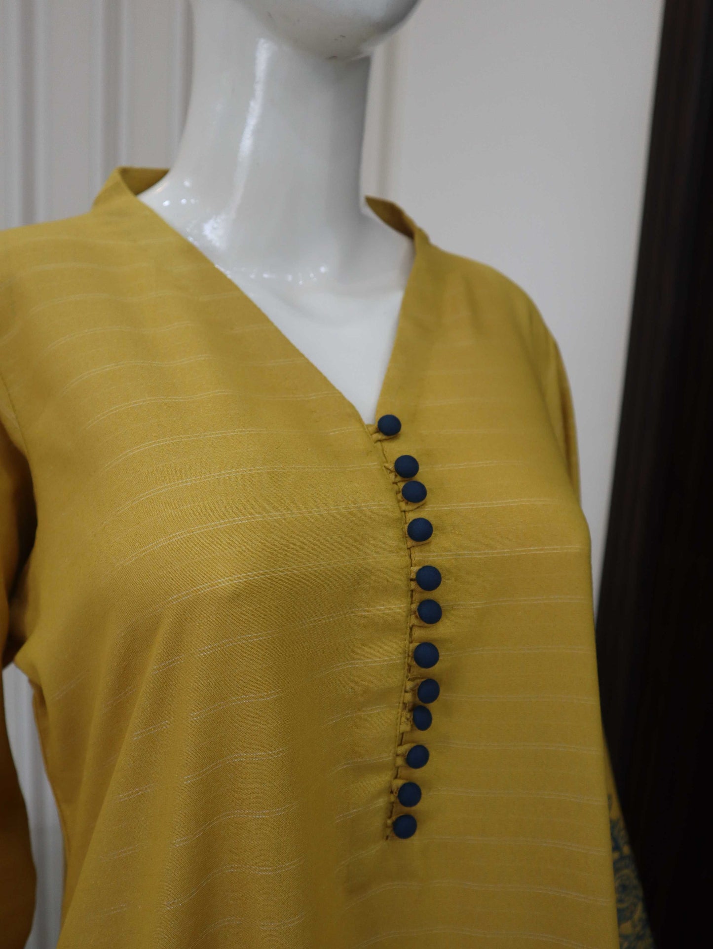 2 Pc Karandi Embroidered Unstitched (24SW57)