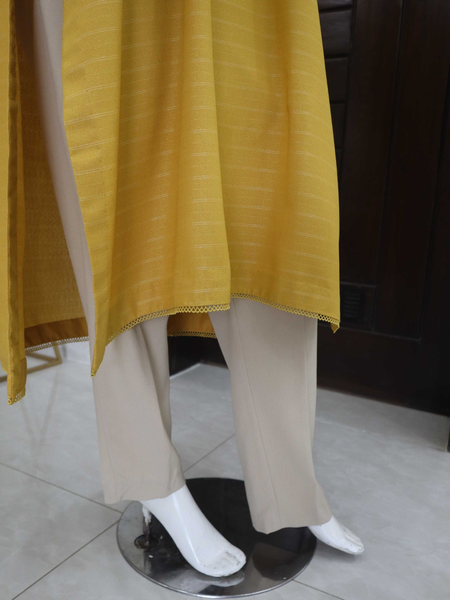 2 Pc Karandi Embroidered Unstitched (24SW57)